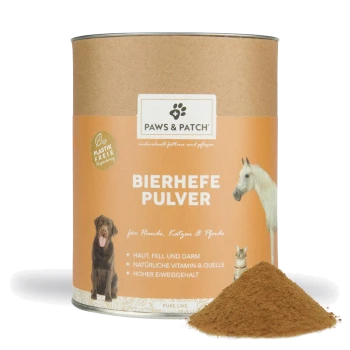 Paws & Patch Dose 'Bierhefe Pulver' mit Bildern von Hund, Katze und Pferd und einem Haufen braunem Pulver, Etikett 'Bierhefe Pulver'