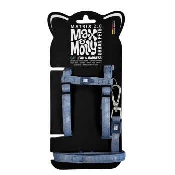Blaues Katzengeschirr und Leine auf schwarzer Max & Molly Matrix 2.0 Urban Pets Verpackung mit der Aufschrift 'Cat Lead & Harness'.