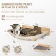 Zwei Katzen entspannen sich auf einer wandmontierten Katzenhängematte, mit Abmessungen und Montageanleitungen angezeigt. Der Text lautet: "AUSREICHEND PLATZ FÜR ALLE KATZEN."