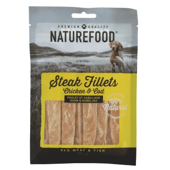 Naturefood Steak Fillets dla zwierząt, z kurczakiem i dorszem. Opakowanie podkreśla '100% Naturalne', 'Bez zbóż' i zawiera 84% mięsa i ryb.