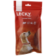Un emballage rouge de LECKY Gourmet-Sticks pour chiens avec un chien regardant vers le haut, avec des icônes indiquant des ingrédients 100% naturels et de la graisse de vache.