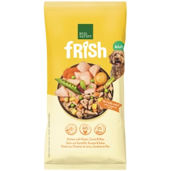 Gelber Real Nature Frish Adult Hundefutterbeutel, zeigt Schüssel mit Huhn, Kartoffel, Karotte und Erbsen