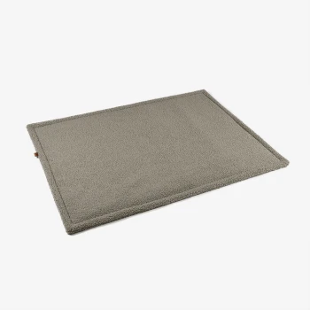 Grau Haustiermatte mit einer weichen, plüschigen Textur und umrandeten Kanten, geeignet für Hunde oder Katzen.