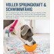 Ein Hund mit einem pinken Halsband spielt mit einem orangefarbenen Ball auf einem bunten Teppich. Text lautet: 'Voller Sprungkraft & schwimmfähig.'