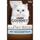 Torebka karmy dla kotów Purina Gourmet A La Carte z białym puszystym kotem o zielonych oczach, oznaczona "Mit Hochseefisch," 85g.