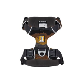 Hundegeschirr im Camouflage-Muster, mit verstellbaren Riemen und Metallbefestigungspunkten, mit sichtbarem Ruffwear-Logo.