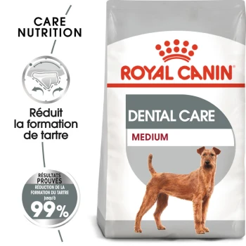 Sac de nourriture pour chiens Royal Canin Dental Care, présentant un chien de taille moyenne, prétend réduire la formation de tartre de 99%.