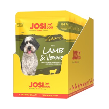 Packung JosiDog Mini Adult Nassfutter für Hunde mit Lamm und Gemüse in Sauce, 84 % Fleisch und tierische Nebenerzeugnisse.