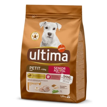 Sac marron de nourriture pour chiens Ultima pour petits chiens seniors de moins de 10 kg, présentant un chien blanc et mettant en avant le poulet comme ingrédient principal.