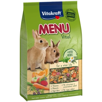 Un sac de nourriture pour lapins Vitakraft MENU Vital, présentant deux lapins et mettant en avant des vitamines, des minéraux et des fibres élevées.