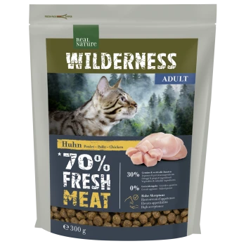 Paquet de nourriture pour chats étiqueté "WILDERNESS ADULT" mettant en avant un chat Bengal, avec un texte soulignant "70% FRESH MEAT" et des ingrédients comme le poulet.