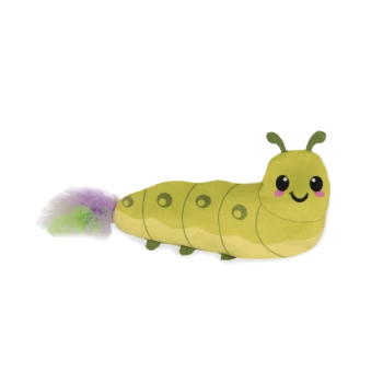 Ein niedliches grünes Raupen-Plüschtier mit einem lächelnden Gesicht, großen Augen und einem lila und grünen flauschigen Schwanz.