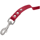 Rote Leder-Hundeleine mit silbernem Zubehör und Schnapphaken, mit zwei dekorativen Metallnieten und einem kleinen Logo-Anhänger.