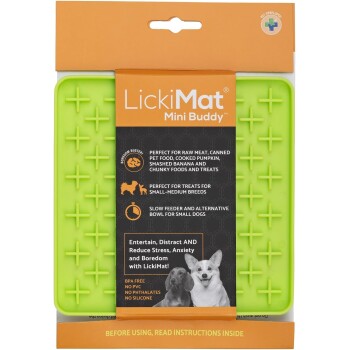 Grüne LickiMat Mini Buddy Haustierfütterungsmatte Verpackung, mit Text über ihre Verwendung für kleine bis mittelgroße Rassen, Stressabbau und BPA-frei.