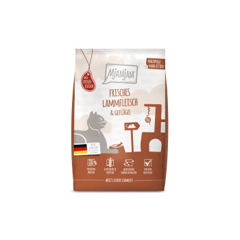 MJAMJAM Katzenfutterbeutel: 'Frisches Lammfleisch & Geflügel', 'Mit Frischfleisch'-Kennzeichnung und deutscher Flagge.