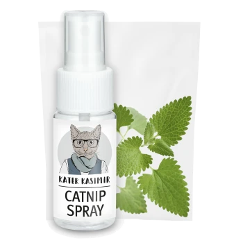 Katzenminze-Sprühflasche mit der Aufschrift 'Kater Kasimir Katzenminze Spray' und einer Illustration einer Katze sowie frischen Katzenminzblättern im Hintergrund.