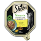 Sheba Nature's Collection Katzenfutter in Sauce, mit Huhn und rotem Pfeffer, mit einem Bild einer grauen Katze und einer Schüssel mit Futter.