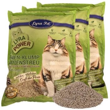 Drei Säcke Lyra Pet Pine Clumping Katzenstreu mit einem Katzenbild auf der Vorderseite, das Text über natürlichen Kiefernduft und biologisch abbaubare Inhaltsstoffe zeigt.