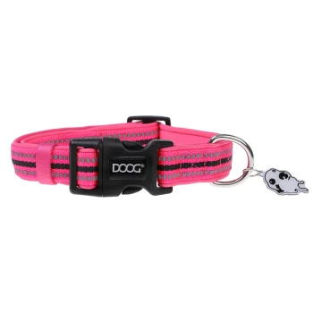 Neoprene Dog Collar LADY (Neon) XS Helle pinke Hundehalsband mit schwarzen Streifen, mit einer schwarzen Schnalle und einem kleinen gespenstischen Anhänger, beschriftet mit "DOOG."
