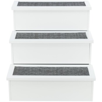 Weiße Haustiertreppe mit drei Stufen, jede mit einem grauen Stoffoberteil für Traktion. Ideal, um Haustieren zu helfen, höhere Orte zu erreichen.