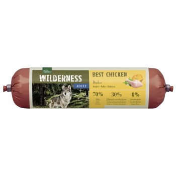 Hundefutterverpackung mit der Aufschrift "Wilderness Adult Best Chicken", die einen Wolf vor einem Waldhintergrund zeigt, mit 70% Huhn, 30% Pflanzen und 0% Getreide.