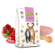 GranataPet DeliCATessen Katzenfutterbeutel mit illustrierten schwarz-weißen und braun-getigerten Katzen, Schmetterlingen, Granatapfelkernen und frischem Huhn.