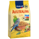 Eine Tüte Vitakraft Vogelfutter mit zwei Wellensittichen, einer Futterschale und australischer Landschaft. Höhepunkte sind "Unsere Herkunft ist Australien!" und Nährstoffe.