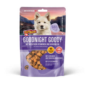 DeliBest GOODNIGHT GOODY Welpenfutter‑Beutel mit Foto eines weißen Hundes, Huhn‑ und Lachs‑Symbolen, Schweizer Herstellung, 85% Fleischanteil.
