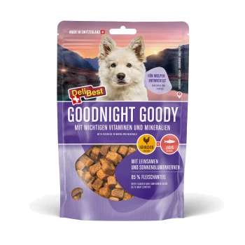 DeliBest GOODNIGHT GOODY Welpenfutter‑Beutel mit Foto eines weißen Hundes, Huhn‑ und Lachs‑Symbolen, Schweizer Herstellung, 85% Fleischanteil.