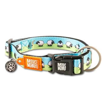 Blau-grünes Haustierhalsband mit Schafsmuster, schwarzer Schnalle, Metallring und orangefarbenem Anhänger mit der Aufschrift "Max & Molly Urban Pets."