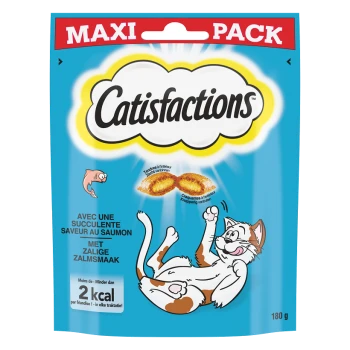 Grand pack de friandises pour chats Catisfactions, avec un chat joueur sur le devant, mettant en avant la saveur saumon et le faible contenu calorique.