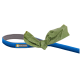 Blaue Hundeleine mit einer grünen Mülltüte, die daran gebunden ist, mit einem 'RUFFWEAR'-Logo am Griff.