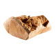 Natürliches Holzspielzeug für Haustiere zum Kauen, mit einer strukturierten Oberfläche und organischer Form, ideal für Hunde zum Kauen und Spielen.