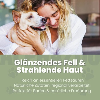 Flasche mit Hanföl, beschriftet mit "ALPHAZOO Care" und Vorteilen: "Omega 3 & 6", "Kaltgepresst", "Unterstützt das Immunsystem", "Ideal für Rohfütterung."
