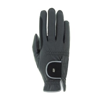 Ein einzelner schwarzer Haustierpflegehandschuh mit einer strukturierten Oberfläche und einer kleinen Tasche am Handgelenk, auf einem weißen Hintergrund präsentiert.