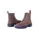 Braune Leder-Stiefeletten mit einem seitlichen Reißverschluss und Gummisohle, aus mehreren Winkeln auf einem weißen Hintergrund präsentiert.