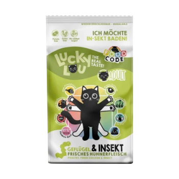 Eine Tierfuttertüte mit einer Cartoon-Schwarzen Katze, beschriftet mit "Lucky Lou Adult", die "Geflügel & Insekten" und Symbole für Qualitätsvorteile zeigt.
