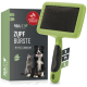 Tierpflegebürste mit grünem Griff, beschriftet mit "ZUPF BÜRSTE MITTEL-LANGHAAR", mit einer Katze und einem Hund auf der Verpackung.
