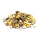 Une pile colorée de nourriture pour animaux de compagnie avec diverses formes et textures, y compris des granulés marron, des flocons jaunes et des morceaux blancs.