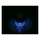 Une fontaine à eau pour animaux de compagnie bleue lumineuse avec un dessus en forme de fleur, illuminée dans un environnement sombre, portant le nom de la marque "Catit."
