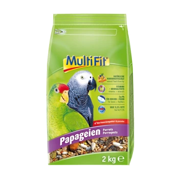 Ein 2 kg MultiFit Papageienfutterbeutel mit grünem Hintergrund, der grüne und blaue Papageien zeigt und Text über natürliche Vielfalt, Vitamine und wenig Fett.