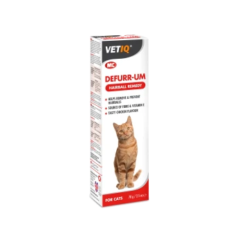 VETIQ Defurr-UM hairball remedy for cats, featuring a ginger cat, promotes hairball prevention with a tasty chicken flavor.