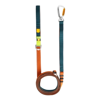 Eine bunte Hundeleine mit einem türkisfarbenen und orangefarbenen Design, mit einem stabilen Metallkarabinerclip und verstellbaren Längenoptionen.