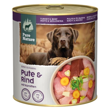 Dosen-Hundefutter mit der Bezeichnung "Pure Nature", das Truthahn und Rindfleisch mit Karotten enthält, neben einem Bild eines Labrador Retrievers.