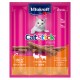 Vitakraft CatStick verpakking toont drie vleesachtige sticks met een kattenafbeelding en tekst: '95% Extra Vleesachtig,' 'Geen Suiker Toegevoegd,' 'Geen Granen.'