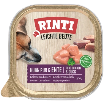 Rinti-Hundefutterverpackung mit der Aufschrift "Leichte Beute", die Bilder von Huhn und Ente zeigt und niedrigen Fettgehalt sowie hohe Verdaulichkeit betont.