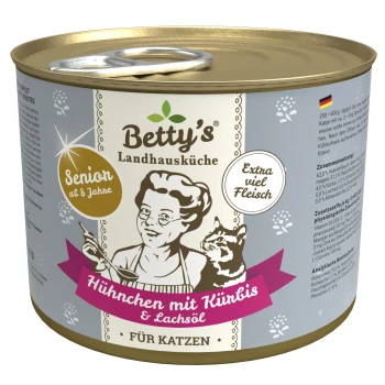 Dose Katzenfutter mit der Bezeichnung "Betty's Landhausküche," mit Huhn, Kürbis und Lachsöl, geeignet für ältere Katzen.