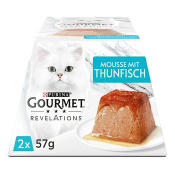 Verpackung von Purina Gourmet Revelations Katzenfutter mit einer flauschigen weißen Katze, mit dem Text "Mousse mit Thunfisch" und zwei 57g Portionen.