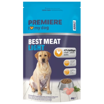 Blauw en paars hondenvoerzak gelabeld "PREMIERE I love my dog ADULT BEST MEAT LIGHT" met 47% gevogelte, 7,5% vet, 4kg, en een hond zittend naast een bak brokjes en stukjes vlees.