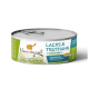 Dosenkatzenfutter, das "Ich liebe meine Katze" beschriftet ist und Lachs und Truthahn enthält, mit dem Hinweis, dass es sich um getreidefreies Nassfutter für Katzen handelt.